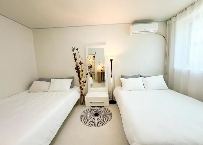 Rock 樂 2 3 Beds 3 Min From Ewha Univ Stn Apartamento Seul
