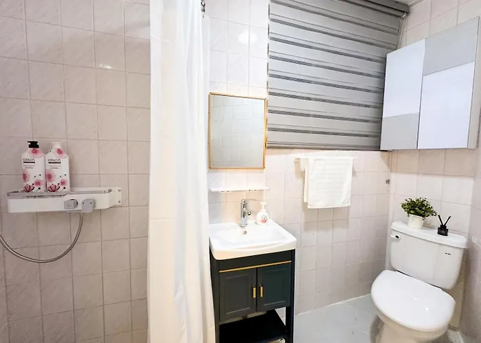 Rock 樂 2 3 Beds 3 Min From Ewha Univ Stn Appartamento Seul