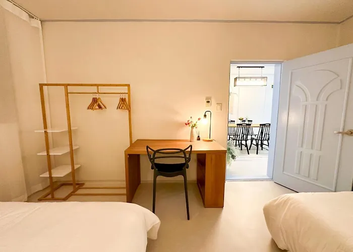 Rock 樂 2 3 Beds 3 Min From Ewha Univ Stn *