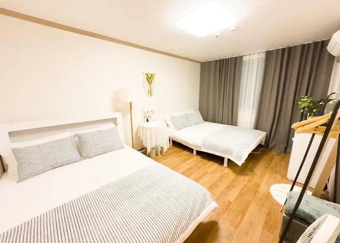 Appartamento Rock 樂 2 3 Beds 3 Min From Ewha Univ Stn *