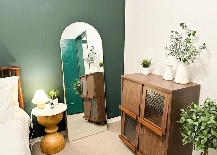 Rock 樂 2 3 Beds 3 Min From Ewha Univ Stn * Seul