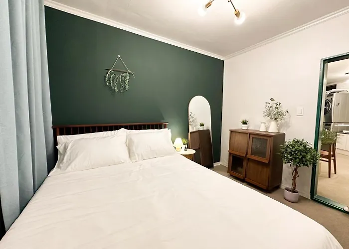 Rock 樂 2 3 Beds 3 Min From Ewha Univ Stn *
