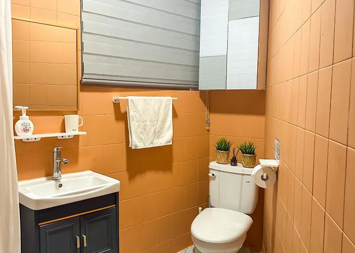 Rock 樂 2 3 Beds 3 Min From Ewha Univ Stn *